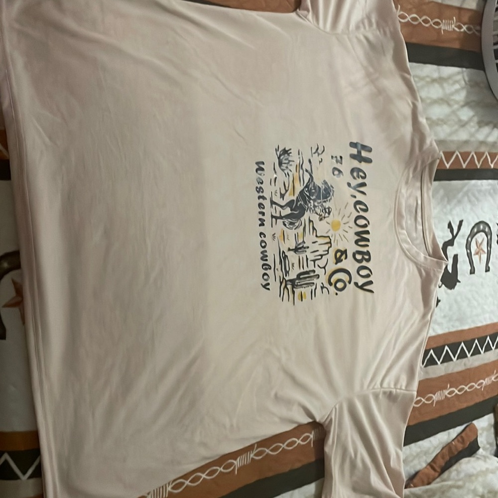 Over sizes tshirt